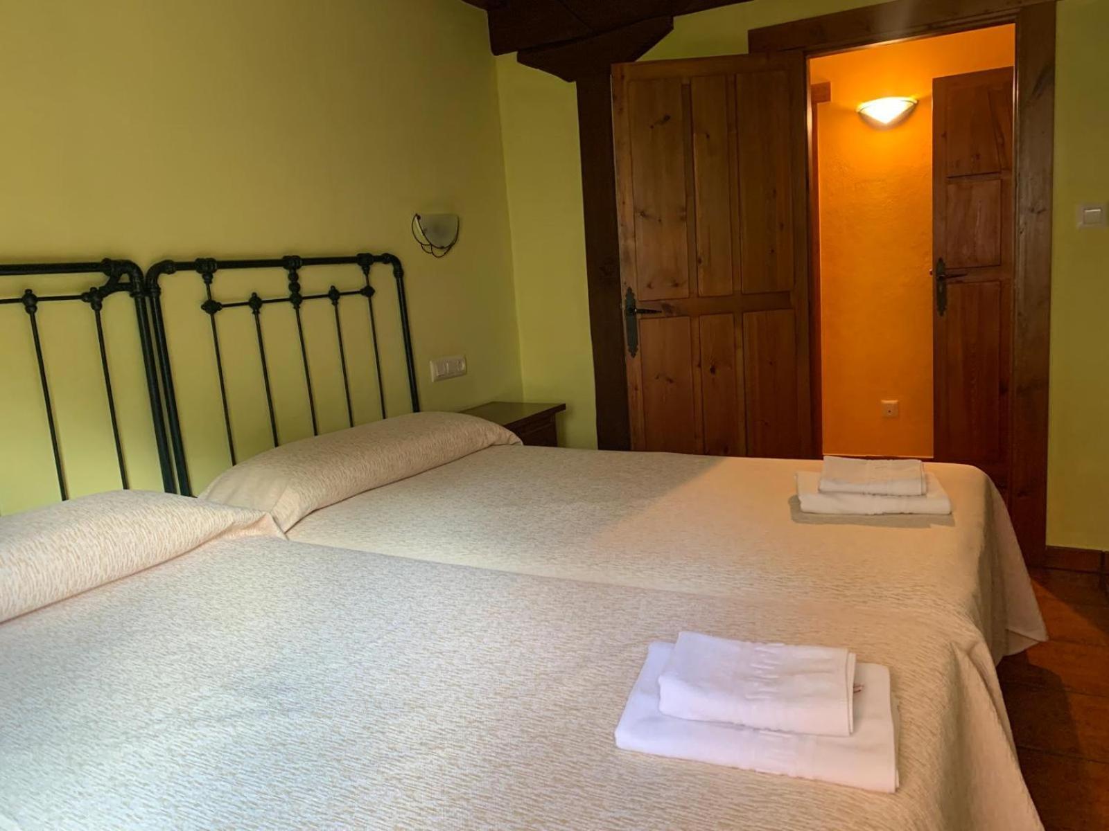 Apartamentos Las Rocas De Brez エクステリア 写真
